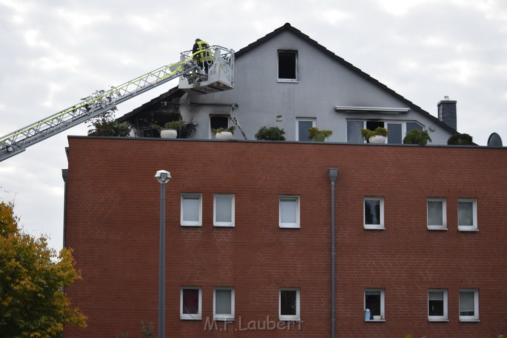 Feuer 2 Y Koeln Suerth Elisabeth Selbertstr P049.JPG - Miklos Laubert